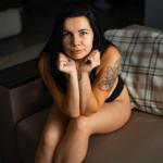 Junge Julia sucht geilen Spaß. Angebote sie-sucht Junge Julia sucht geilen Spaß. Angebote sie-sucht