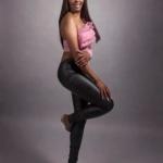 Latina Betty, geile Schokomaus für Dich. Bild