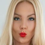 TOP TIPP - Blond Liya, reife Lady von 43 Jahren. Bild